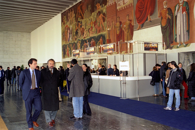 Scopri di più sull'articolo Consegna delle borse di studio della Cassa Edile per l’anno 2000